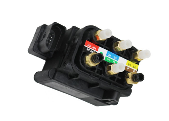 Clase W213 2017-2020 de Mercedes E del bloque de la válvula electromagnética de la suspensión del aire A0993200258